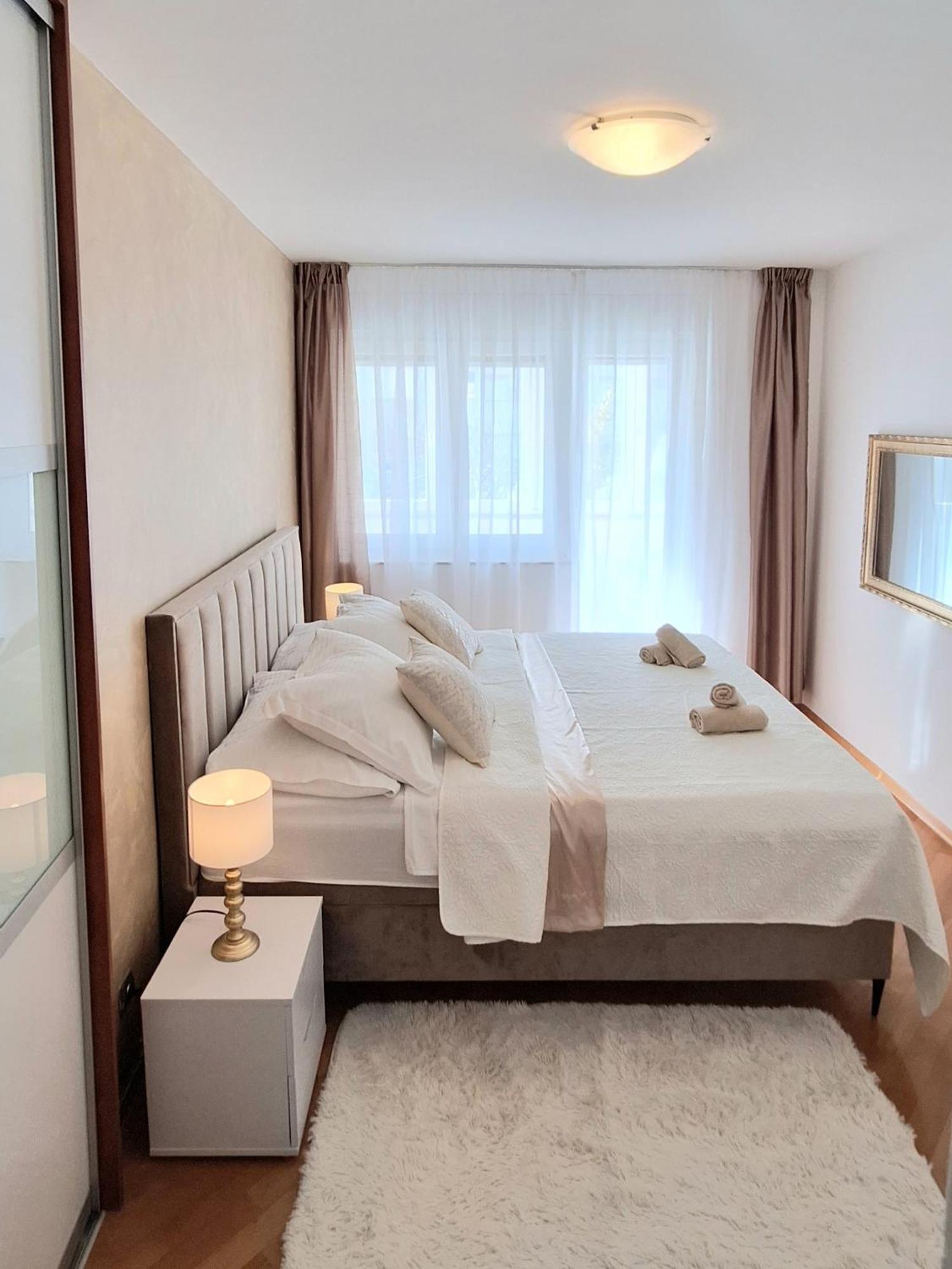 Apartment Leona Spalato Esterno foto